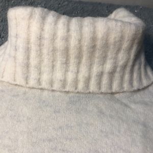 Soft lightweight title neck sweater in cream/grey